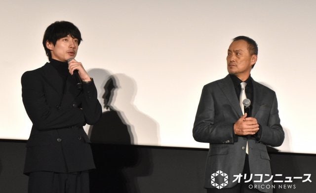 初共演の感想を語った（左から）坂口健太郎、渡辺謙 （C）ORICON NewS inc.