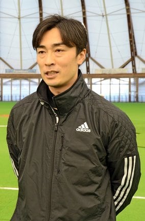 取材に応える和田毅投手（資料）