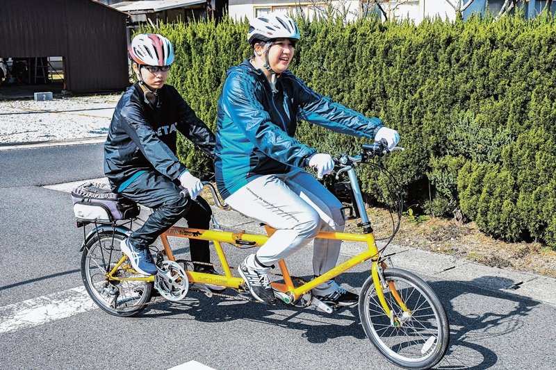 目の不自由な高校生 タンデム自転車で山陰道走ろう 施工業者社員が